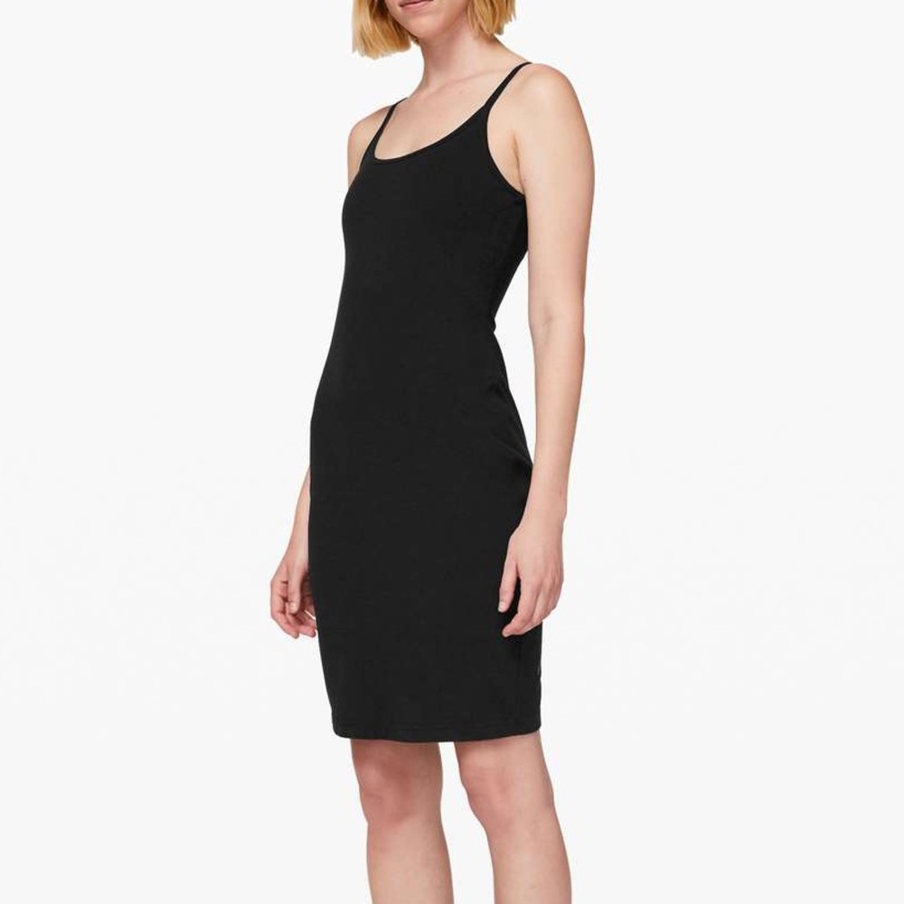 Lululemon Inner Glow Dress Black Size 4 NWT